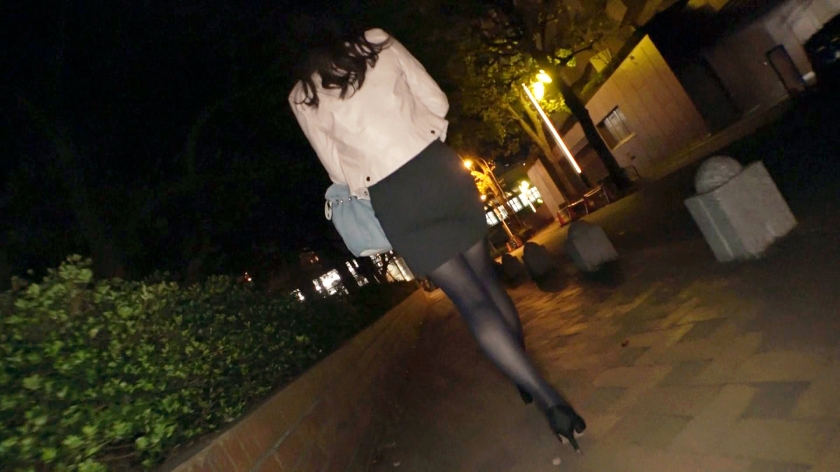 ☆顔射☆ヤリマン☆アラサー！みんなで見よう…素人＠ビッチ！清楚だから感じまくる電マで濡れちゃおうよ「んぁぁぁ…。イっちゃう！」美尻